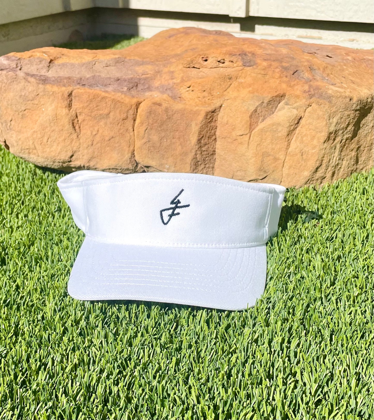 White with Black 4F Visor