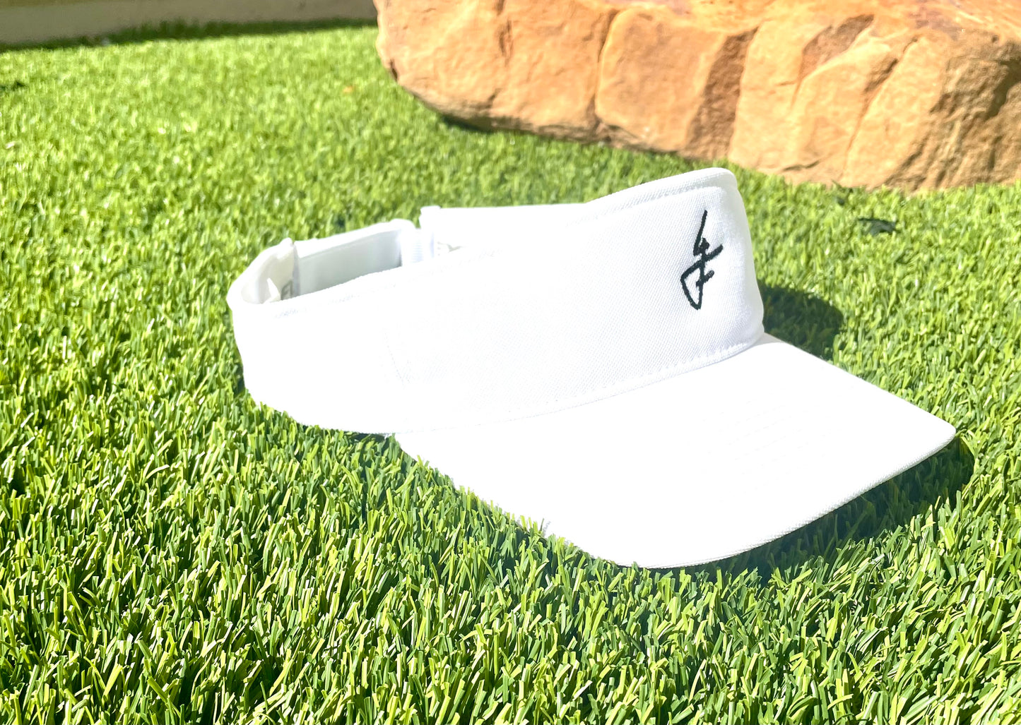 White with Black 4F Visor